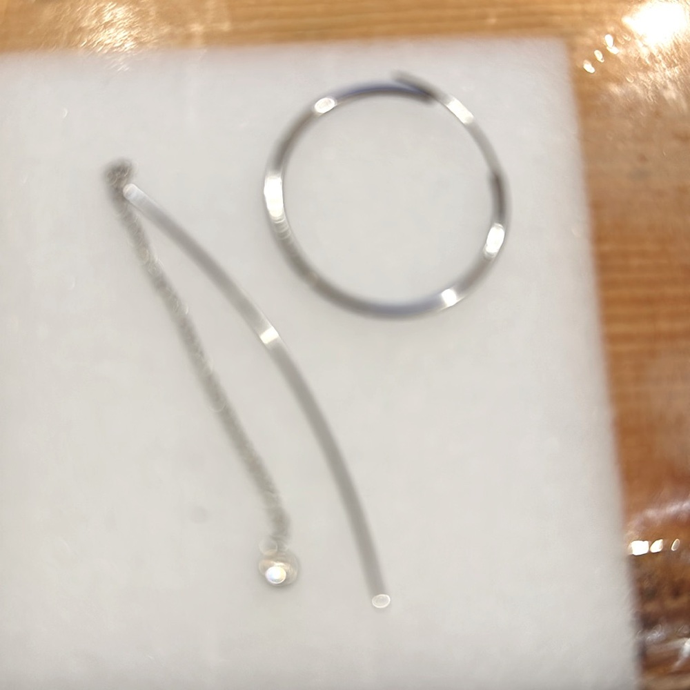 Sterling Silver Hoop & WhiteGold threader drop Bar earring. Excellent condition
